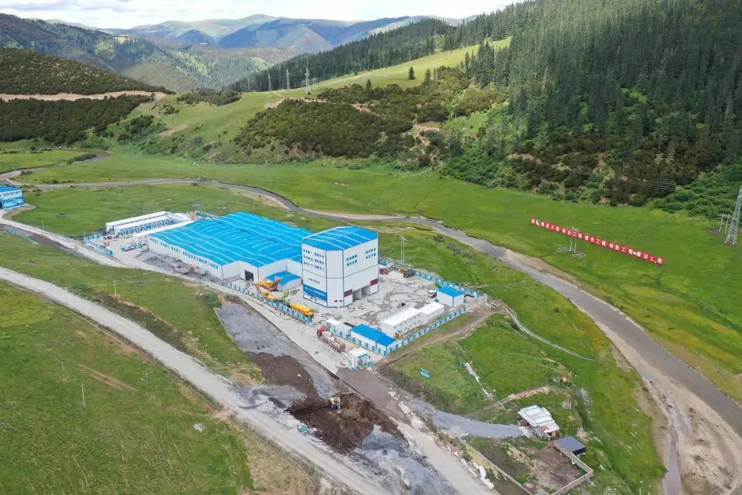 “站”立高原！beats365官方唯一网站搅拌站助力川藏线建设！