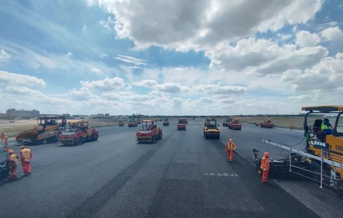 15天、26.6万平方米、45000吨！难！难！难！战！战！战！