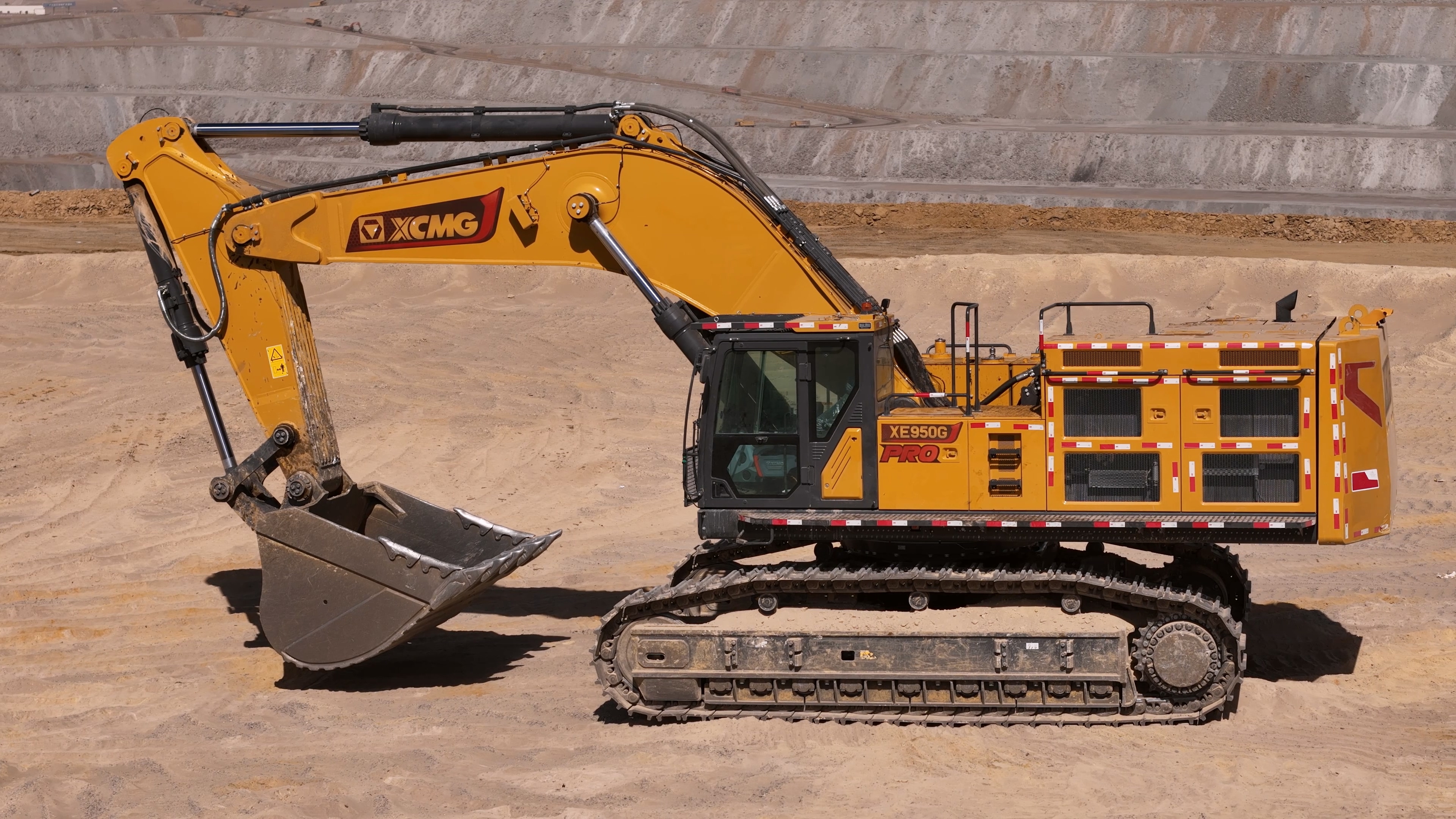 “油”我掌控， “省”者为王！beats365官方唯一网站XE950G Pro矿用挖掘机品质之选