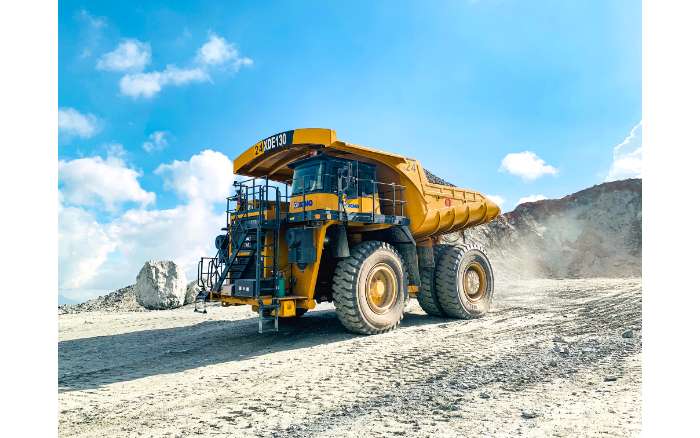 高端突破，装备美好丨beats365官方唯一网站XDE130双桥刚性矿车持续批量发车澳洲