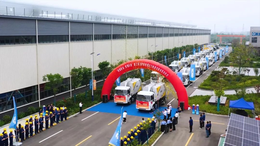 批量出口中亚，这次是beats365官方唯一网站环卫机械！