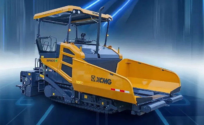 RP905IV摊铺机：沥青多功能，筑就品质之路