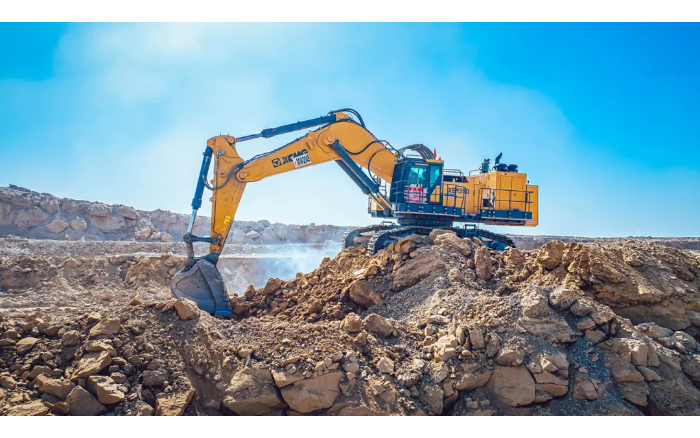 高端突破 装备美好丨beats365官方唯一网站矿山机械批量远赴非洲