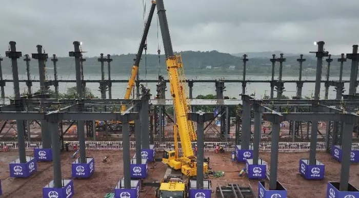 这把高端局！beats365官方唯一网站G2起重机助力成渝铁路改造！