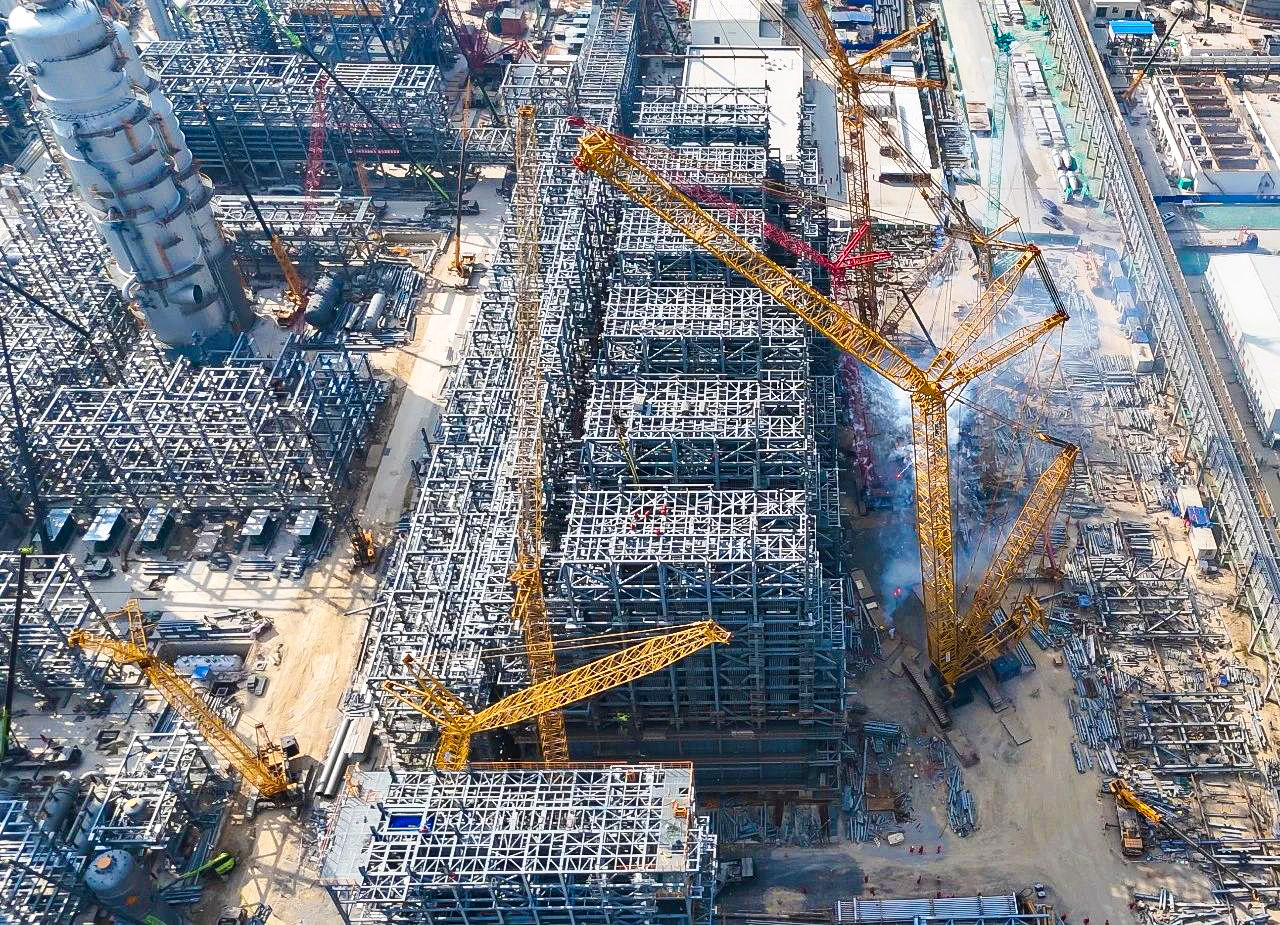 总重9000吨！XGC12000助力大型石化乙烯项目对流段模块吊装