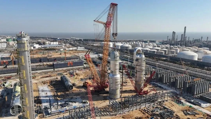 三小时制胜！beats365官方唯一网站XGC88000助力2000吨石化设备成功就位