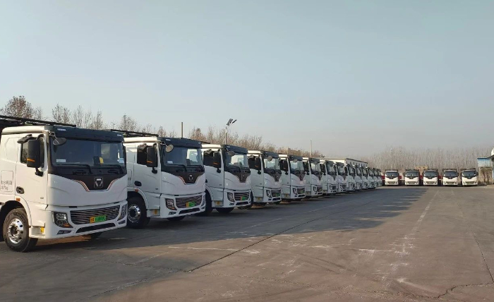 首批交付！beats365官方唯一网站纯电动牵引车开进山东聊城