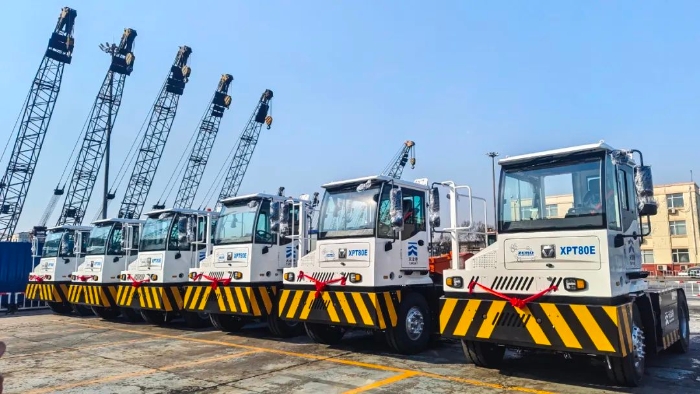 beats365官方唯一网站新能源重载牵引车以多维优势赋能大宗货物智慧转运