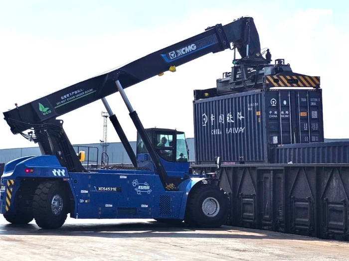 高效赋能铁路物流运输！毫米级精控背后的技术革新……