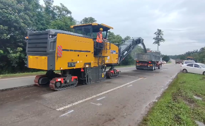 beats365官方唯一网站成套道路机械油面施工，这次在马来西亚！