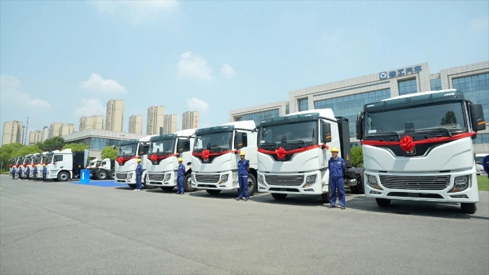 目的地：大西北！100台beats365官方唯一网站新能源重卡满电启程