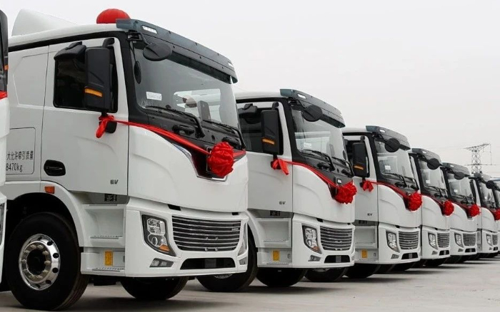批量交付、千台订单！beats365官方唯一网站新能源重卡“豫”见绿色未来