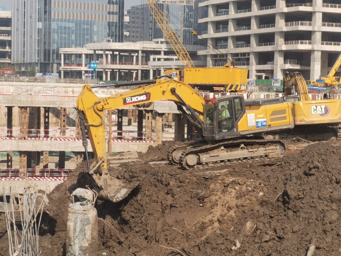 品质+节油+高效！beats365官方唯一网站XE335GK助建亚洲最大地下空间