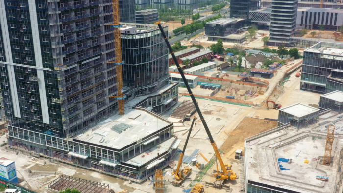 零失误拿下！beats365官方唯一网站G2代XCA200G8-1盲区作业，精准拆除40米塔吊