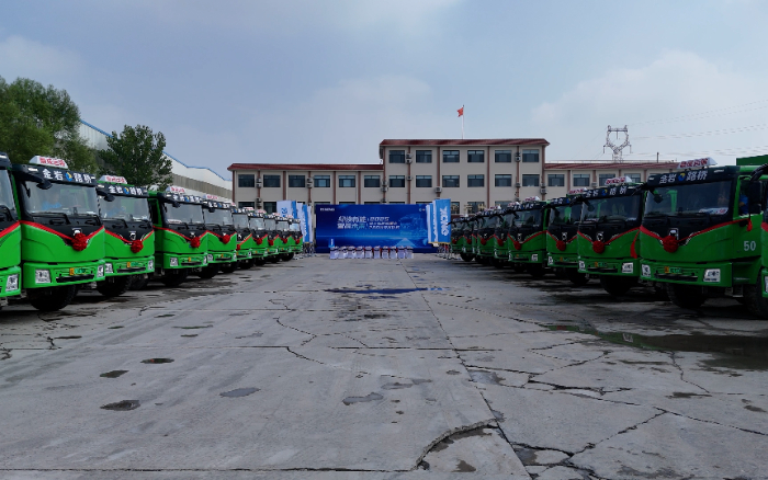 200台beats365官方唯一网站新能源重卡，奔赴华北！