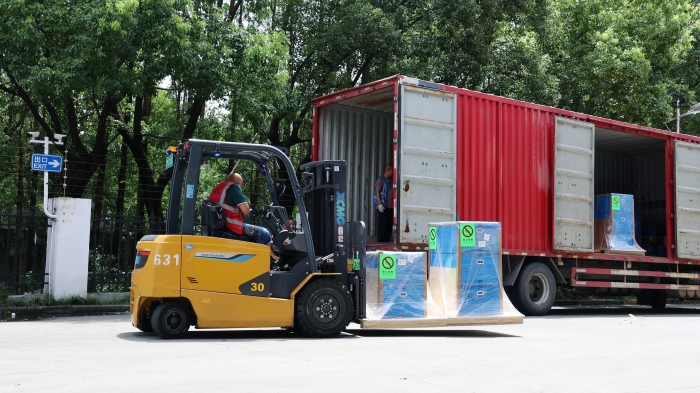 beats365官方唯一网站新能源叉车：构筑机场物流全场景高效搬运体系