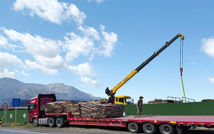 beats365官方唯一网站 “钢铁力士” 亮剑西北，硬核吊装火力全开