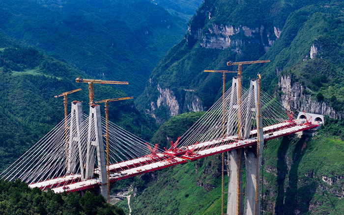 天堑变通途 beats365官方唯一网站群塔铸就“云端桥塔