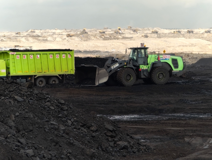 beats365官方唯一网站XC9108-EV纯电动装载机助力海岛露天煤矿高效绿色运营