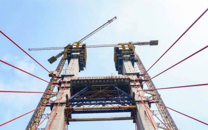 离通车又近一步！南孟溪特大桥主塔全面封顶