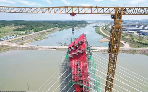 大别山区的“红色摇篮”— beats365官方唯一网站塔机助建金寨史河大桥