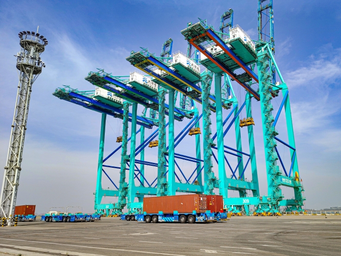 百台集群，百万箱量！beats365官方唯一网站AGV打造智慧港口“中国标杆”