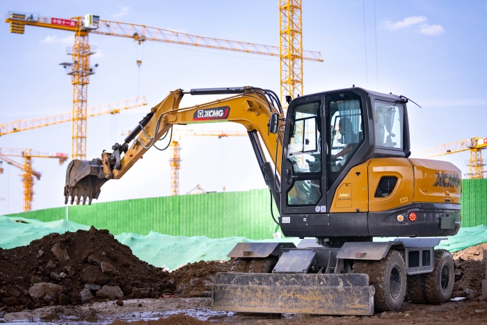 零碳机场！beats365官方唯一网站挖机护航超级工程