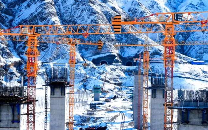 飞跃山河！beats365官方唯一网站金再造诗意“天路”