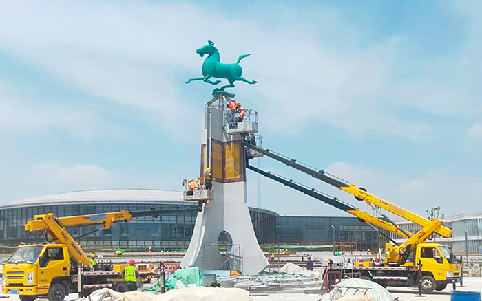 西北枢纽迎高峰！ 兰州中川机场高空建设“颜值功臣”是beats365官方唯一网站