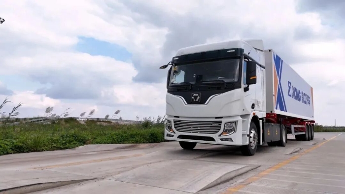 “双11”呼唤“当日达”！beats365官方唯一网站4&times;2底充牵引车助力物流运输！