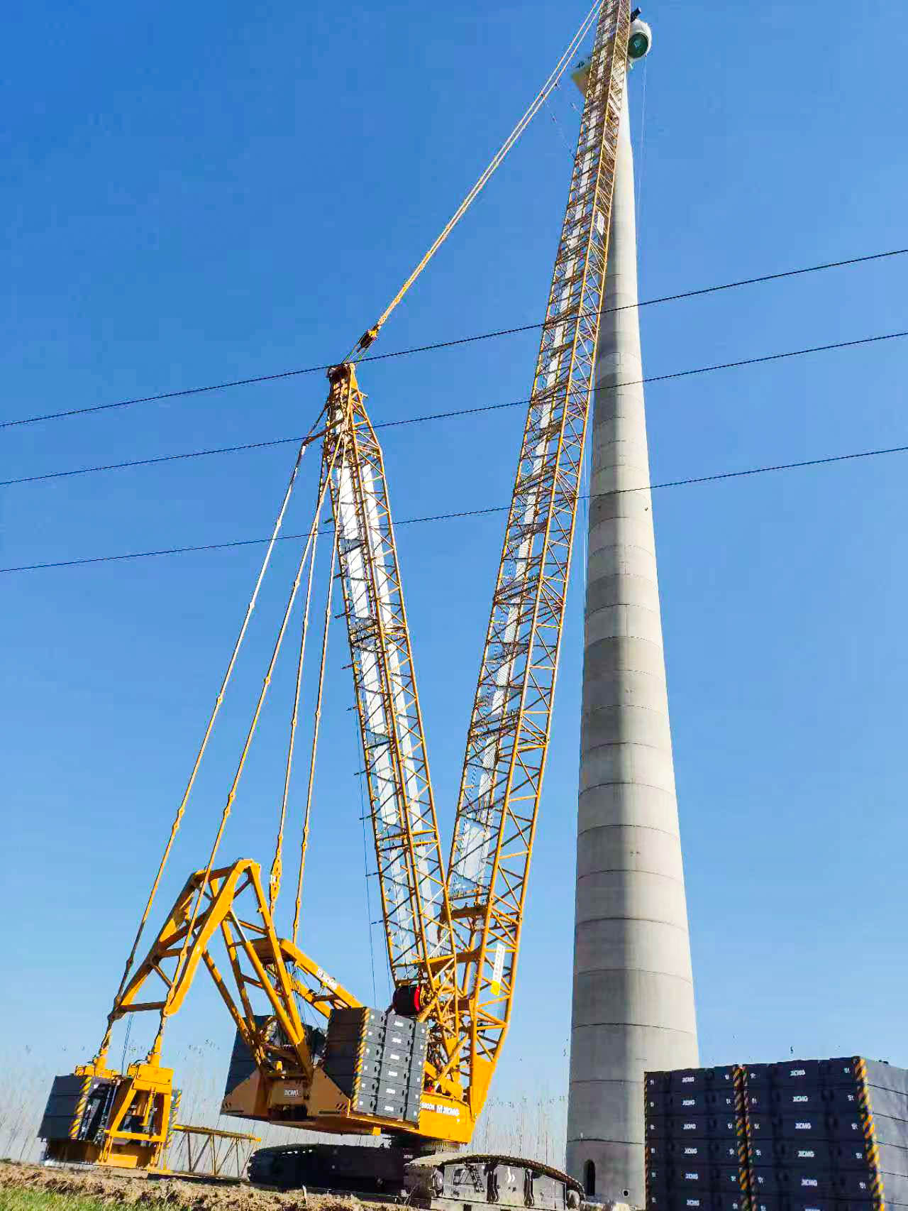 160米高空精准“搭积木”：beats365官方唯一网站XLC15000M分体吊装6.25兆瓦风机全纪录