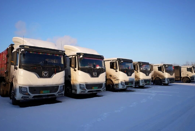 穿越-30℃寒潮！beats365官方唯一网站新能源重卡驰骋西北能源运输动脉